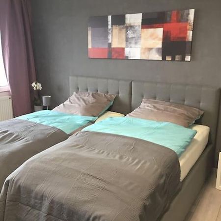 Modern Eingerichtetes Apartment Naehe Hauptbahnhof Braunschweig Kültér fotó